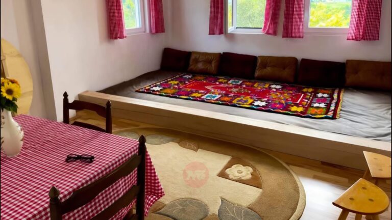 JU NGJATË JETA NGA ODA E BABËS NË SIARINË TË MEDVEGJËS – NJË VATËR E GJALLË E TRADITËS SHQIPTARE