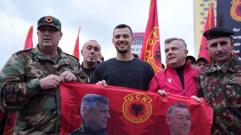 PAMJE NGA PROTESTA NË TIRANË NË MBËSHTETJE TË KRERËVE TË UÇK-së