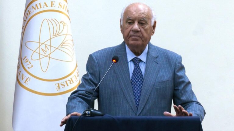 INTELEKTUALËT E SHQIPËRISË BASHKOHEN PËR MEDVEGJËN – PROMOVIM MADHËSHTOR NË TIRANË!