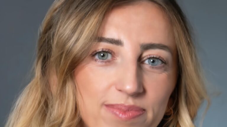 LIRIA NAMANI RRËFEN: SI SHKOLLA DHE SHOQËRIA FORMËSOJNË BREZAT E RINJ NË DIASPORËN ZVICRANE