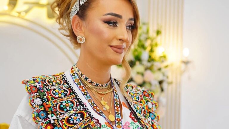 SHPALLJA E FOTOGRAFISË ME MË SË SHUMTI PËLQIME